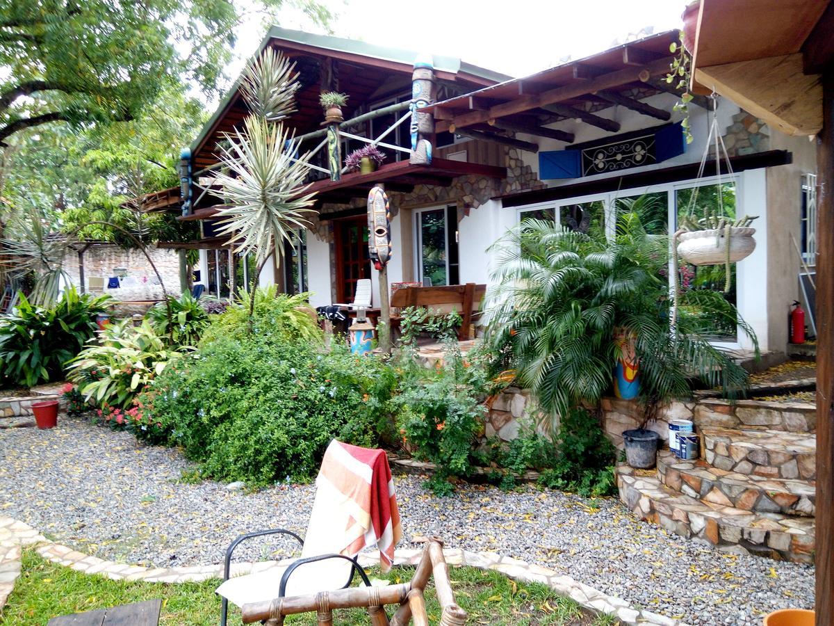 Kokrobite Garden Ngoại thất bức ảnh