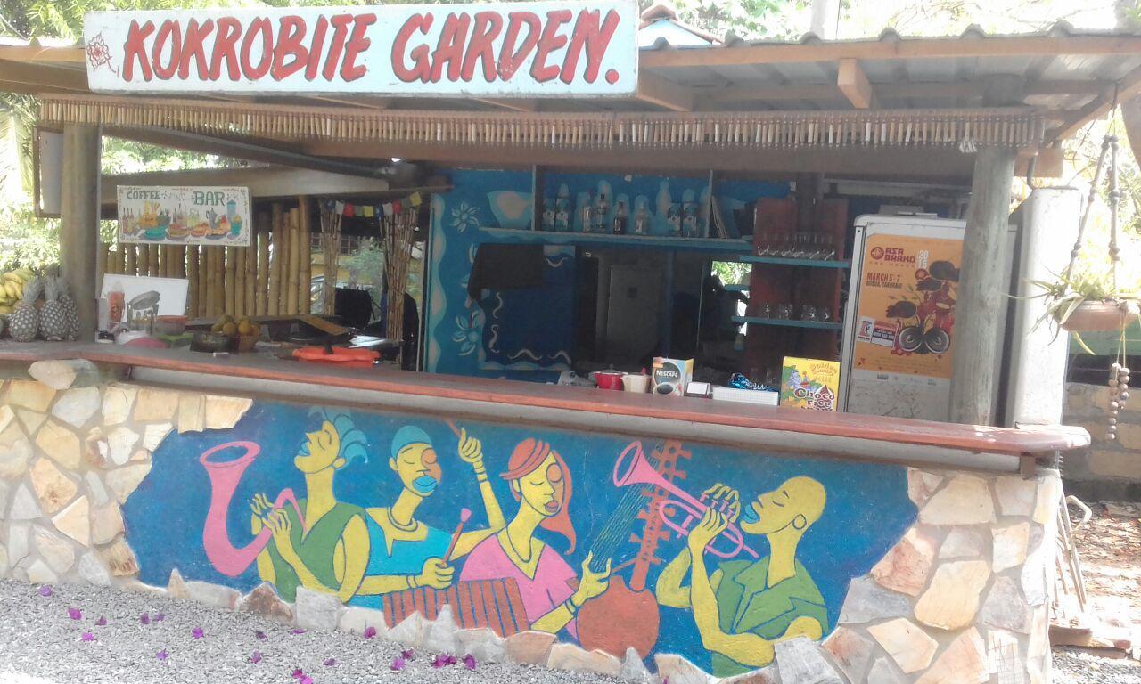 Kokrobite Garden Ngoại thất bức ảnh