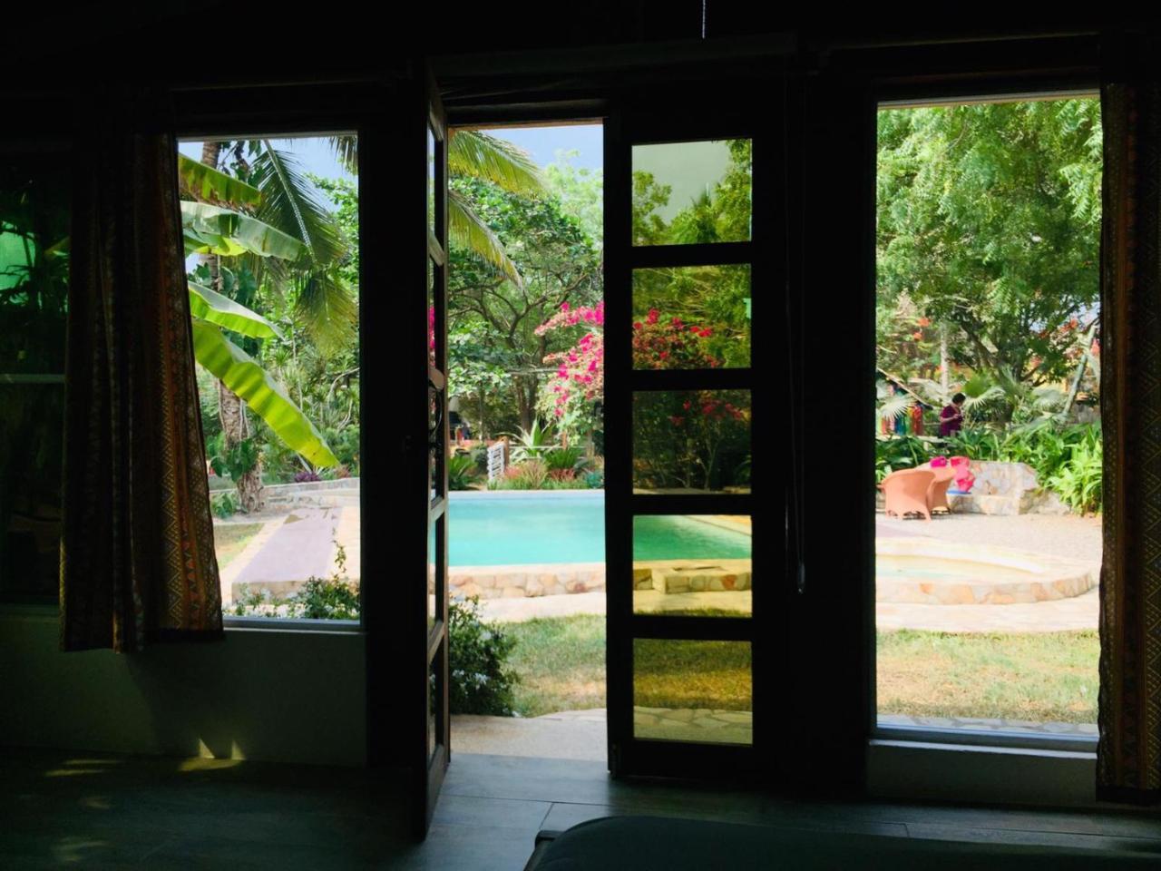 Kokrobite Garden Ngoại thất bức ảnh